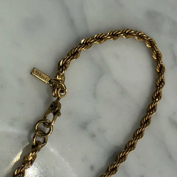 Vintage Monet Signed 20” Twisted Rope Gold Chain Necklace - Picture 3 of 5
